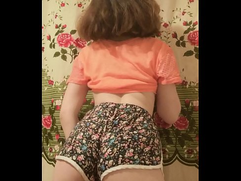 ❤️ Sexig ung babe som strippar av sig sina shorts inför kameran ❤️ Porno at sv.xlxxporno.ru ﹏