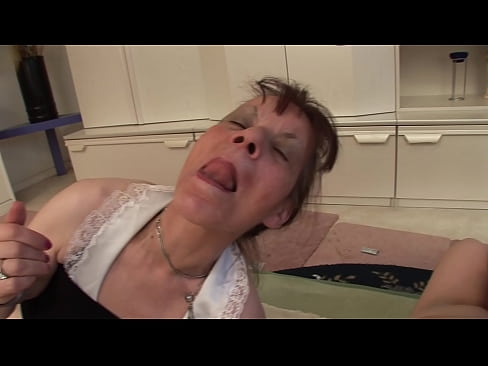 ❤️ Två mormödrar och en farfar har en trekant ❤️ Porno at sv.xlxxporno.ru ﹏