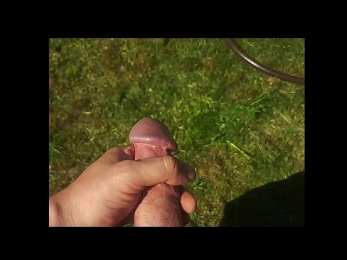 ❤️ Heta heta tjejen får sin rosa fitta knullad och kommer med en spruta i en sommarträdgård ❤️ Porno at sv.xlxxporno.ru ﹏