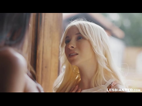 ❤️ Tjejen kommer hem några månader senare och slutar med att äta sin styvmors fitta. ❤️ Porno at sv.xlxxporno.ru ﹏